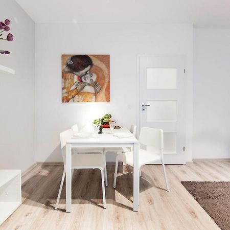 Project Comfort Apartament Dywizjonu 303 175/8 Warszawa Apartment ภายนอก รูปภาพ